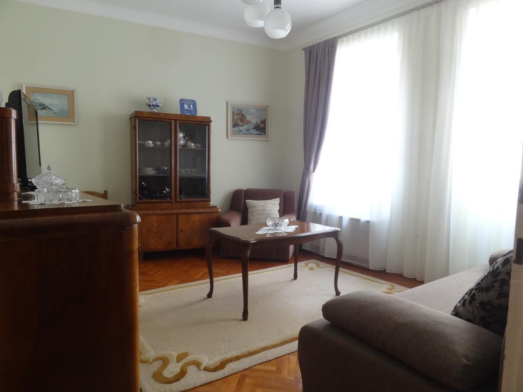 Heart Of The Apartman